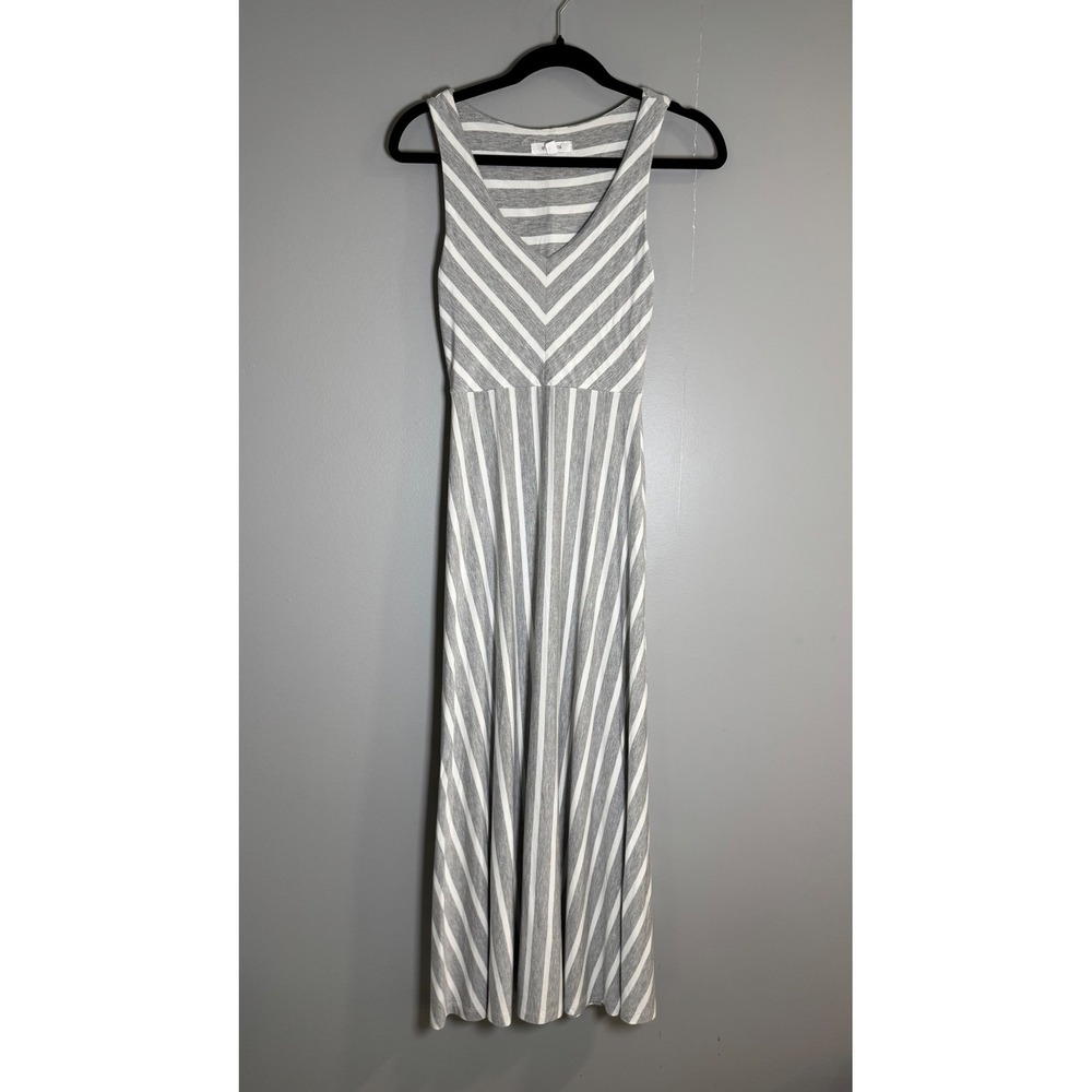 Athleta Womens XS Gray White Striped Sleeveless V-Neck Maxi Dress Chevron Empire